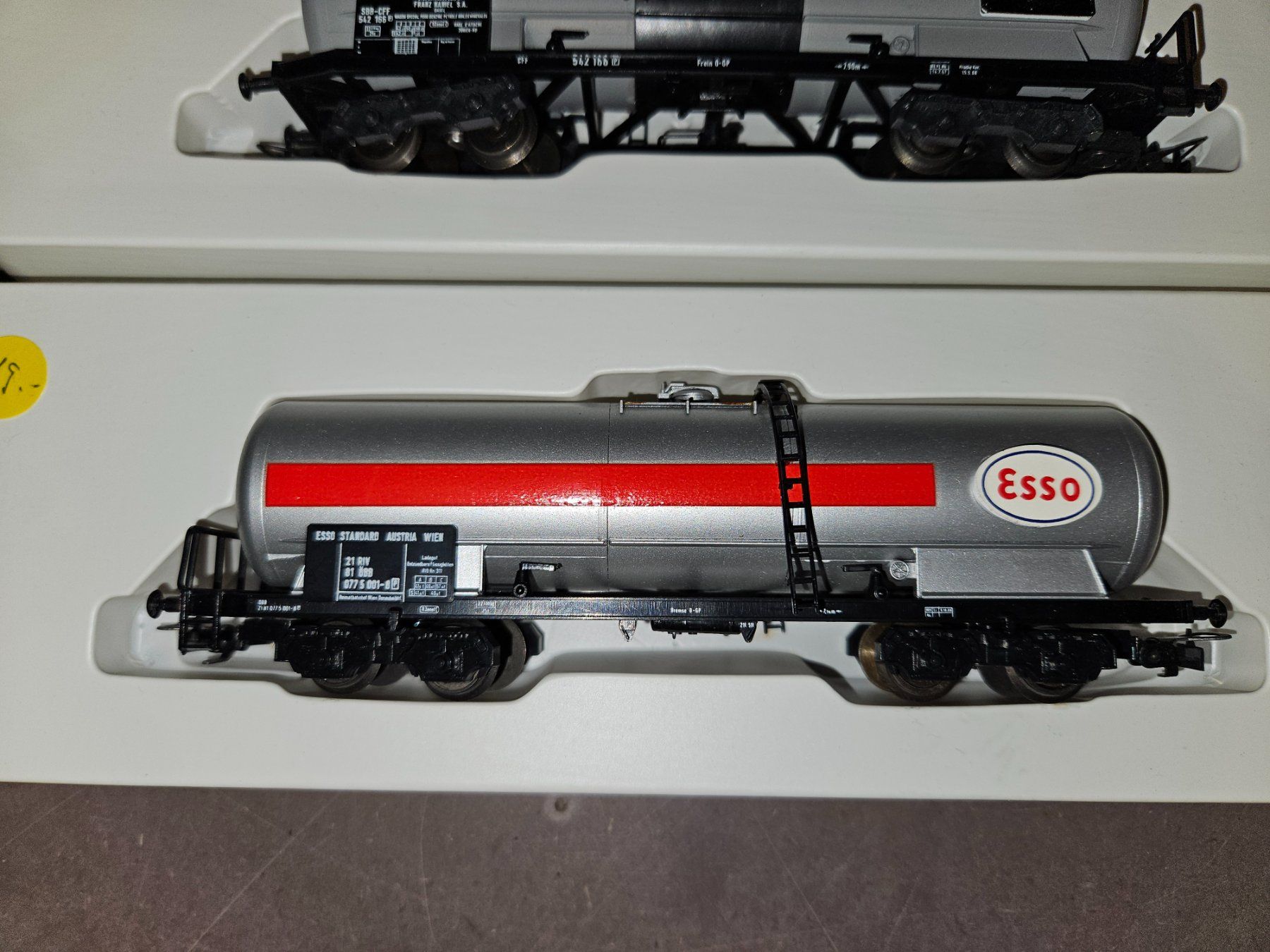 Liliput Modellini di ferrovie: Liliput Kesselwagen mit OVP – Usato da Bern venduto da lukas90pilze 3