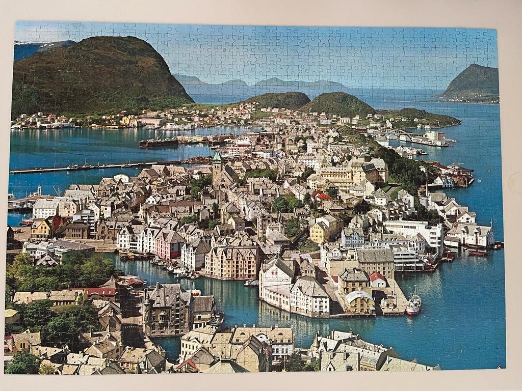 Ravensburger Puzzles: Puzzle 1500 Alesund Norwegen – Gebraucht aus Rafz von  1