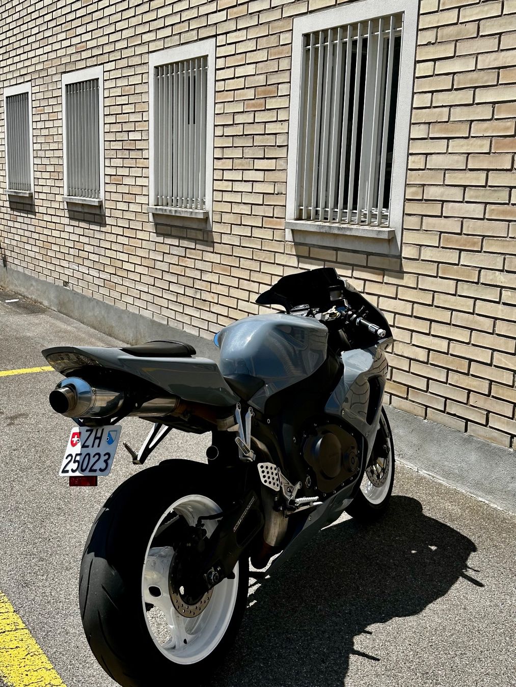 Honda Strasse: Honda CBR 1000 RR – Gebraucht aus Nürensdorf von Kev_Meier95 1