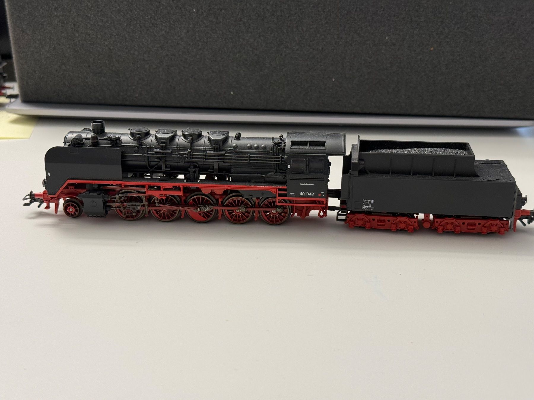 Trix Modellini di ferrovie: Trix DR BR 50 schwere Dampflok / DCC Sound HO – Usato da Jonschwil venduto da sutfra12 2