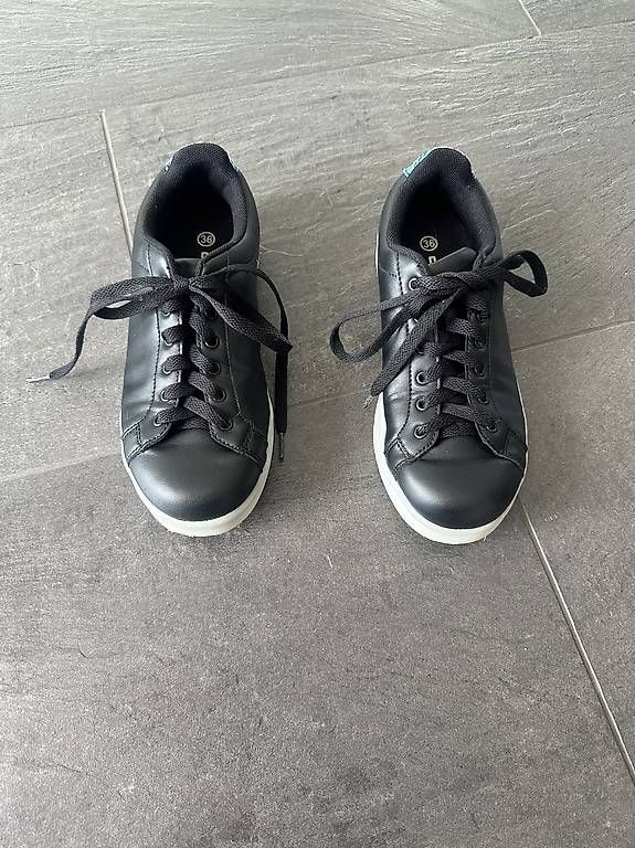 Scarpe da donna: Schuh mit leuchtender Sohle aufladbar, Grösse 36 – Usato da Rupperswil venduto da amrilu01 2