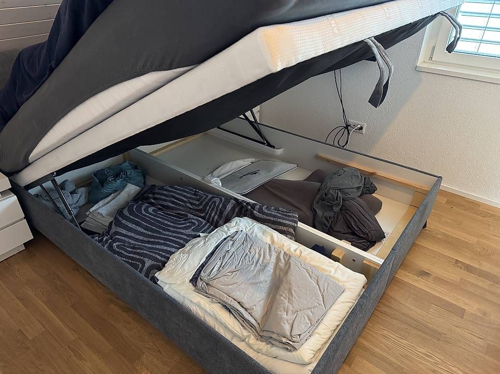 Mömax Letti: Bett von Mömax 2 Jahre alt – Usato da Wettingen venduto da biancoste 2