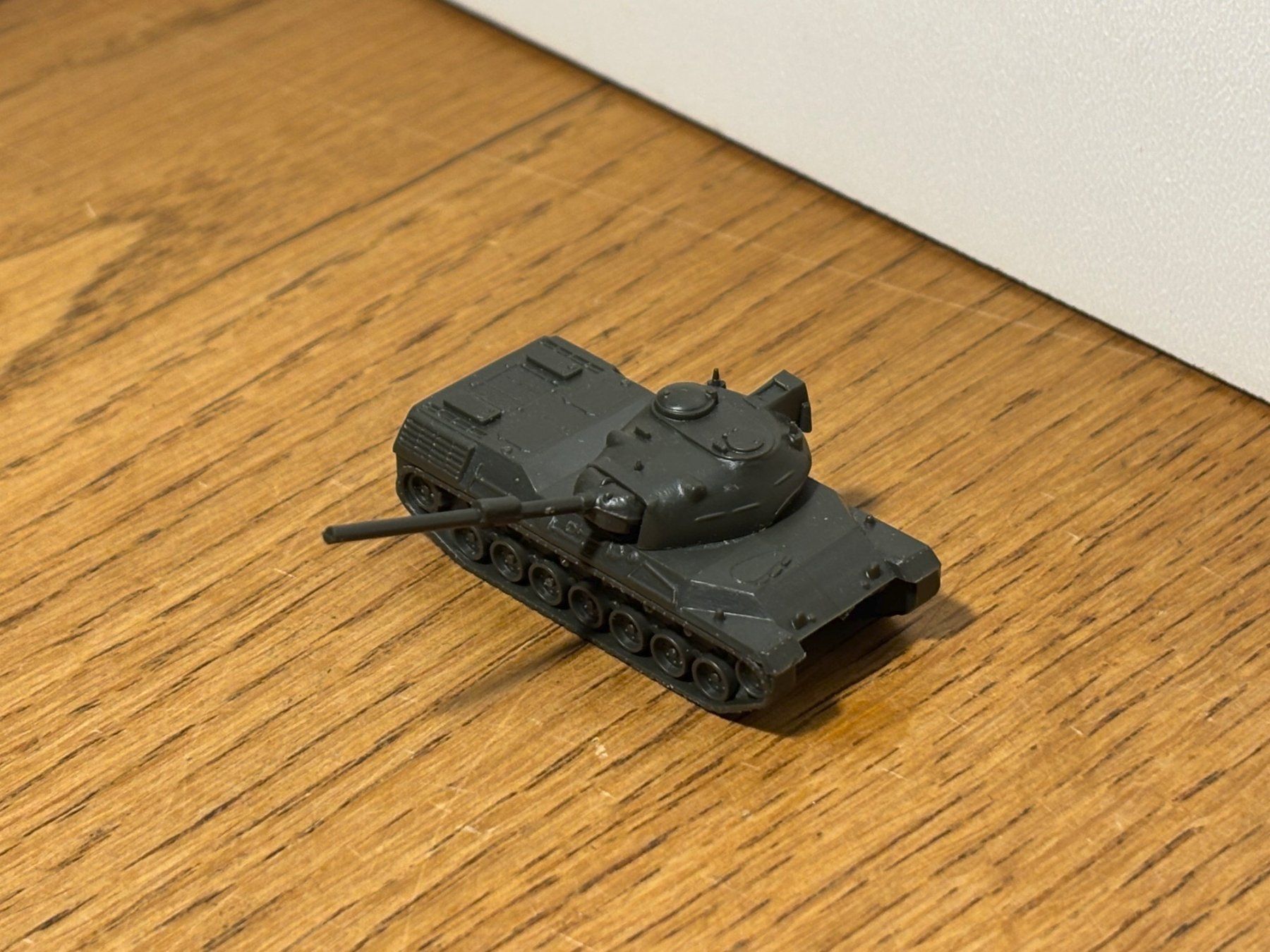 Modellini di ferrovie: L1872: Panzer Leopard (Spur N) – Usato da Birsfelden venduto da Birs_25 1