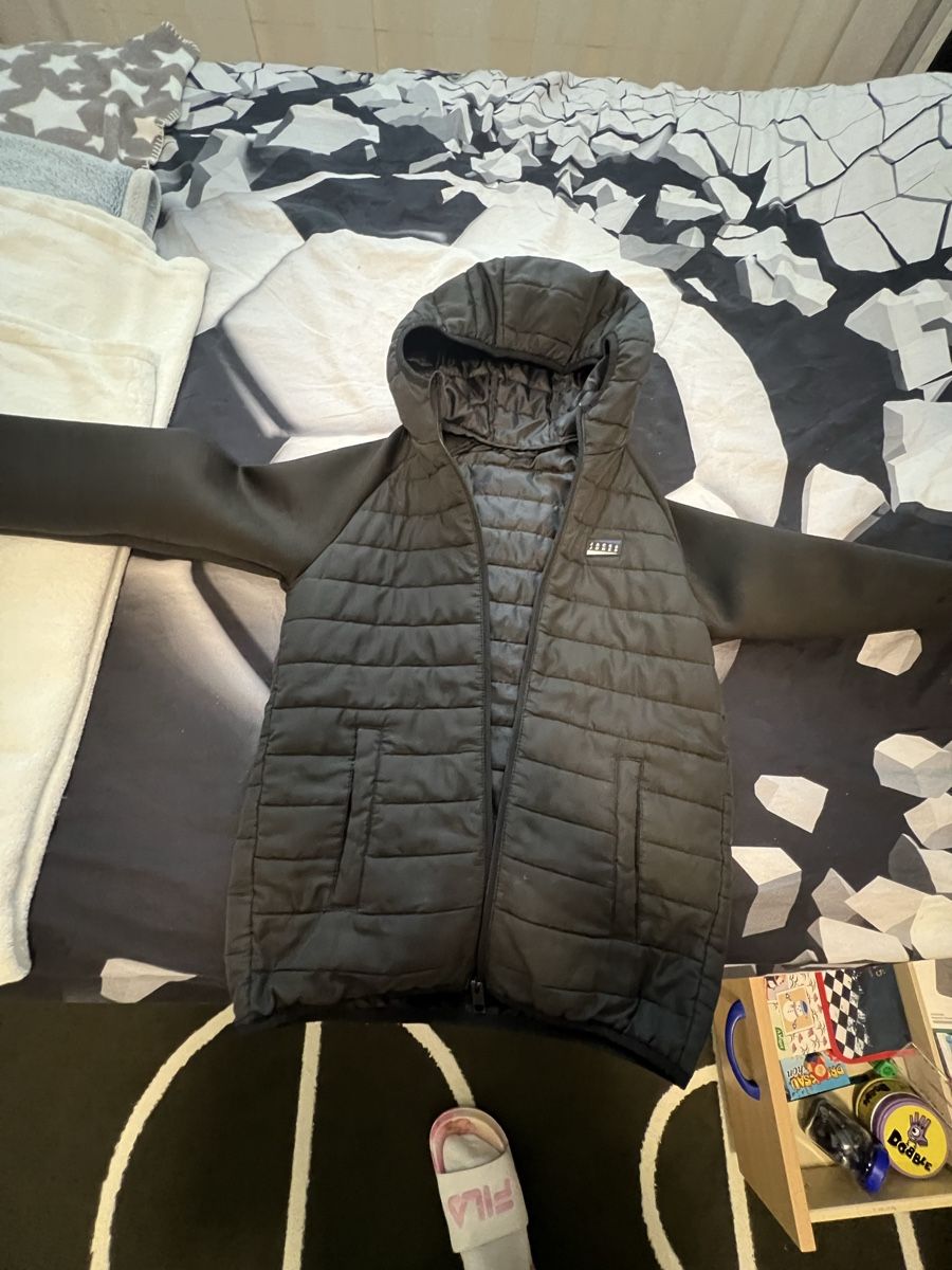 Giacche & Cappotti: Jack & Jones Übergangsjacke, Schwarz, Grösse 152 – Usato da Steinmaur venduto da Elisa21