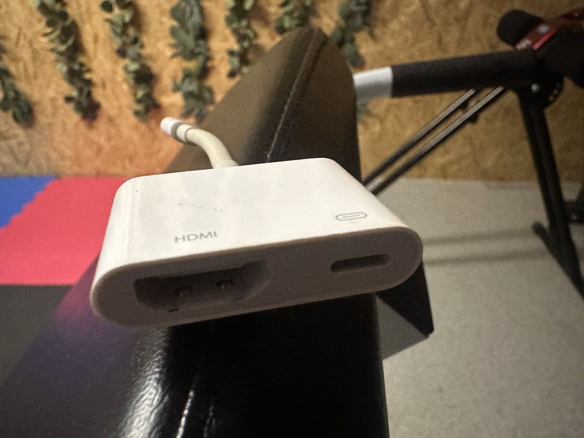Laufwerke & Adapter: Apple Lightning auf HDMI Adapter - Top Zustand! – Gebraucht aus Bätterkinden von rip2000 1
