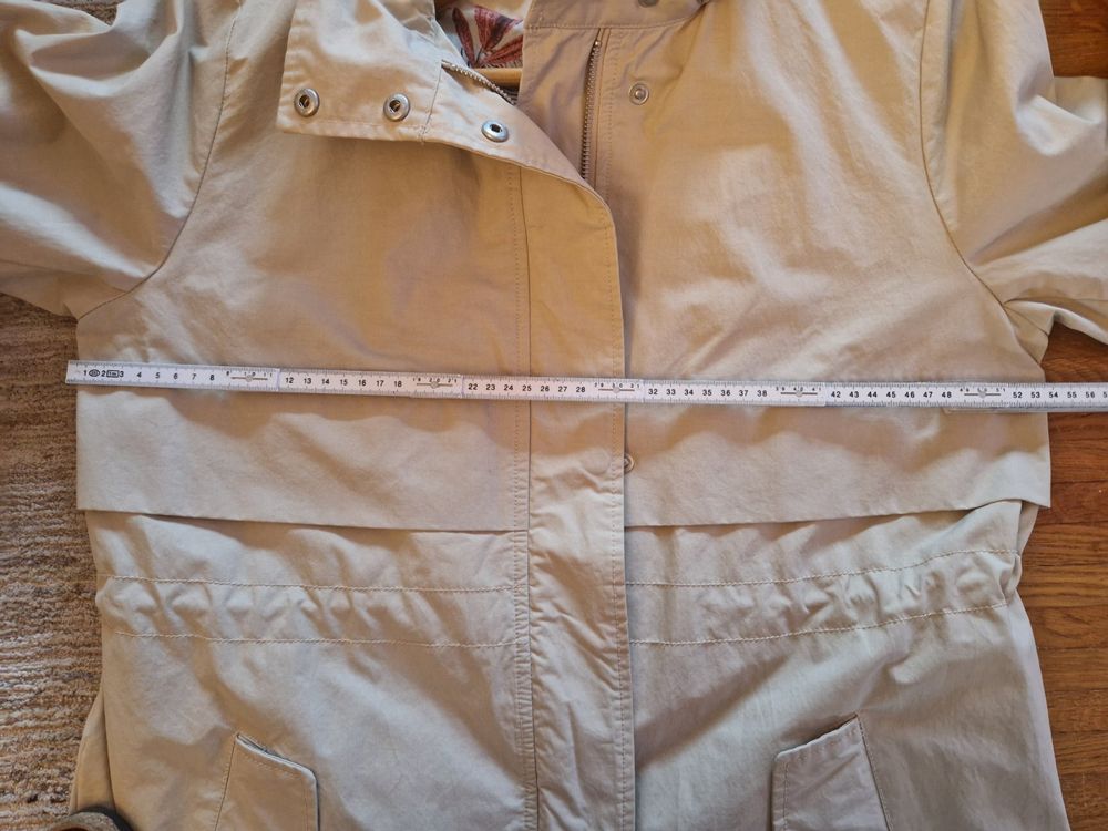 Nile Vestes: Nile Übergangsjacke beige Gr. M, taillierbar 🧥 – D'occasion à Kloten par somsing 9