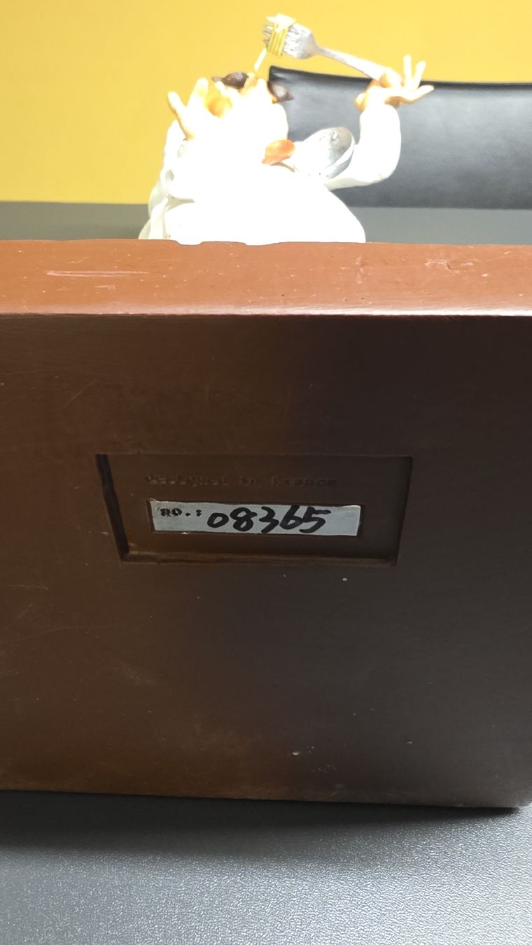 Statuette: Statuetta Scultura G.Forchino " Master Chef" – Usato da Gordola venduto da navibeat 3