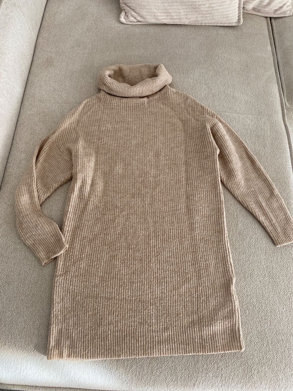 Kleider: Pulloverkleid Rollkragenkleid Gr. S/M – Gebraucht aus Winterthur von car_gn8b 1