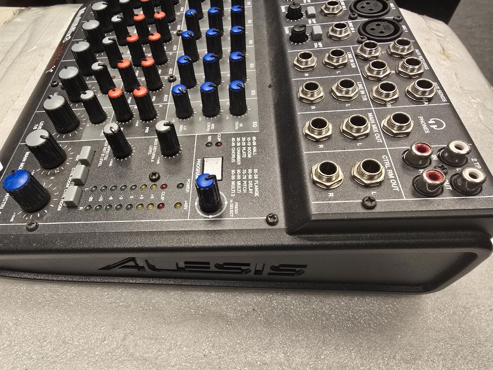 Alesis Mischpulte: ALESIS MultiMix 8 FireWire DEFECT – Defekt aus Zürich von Roy-Events-Zurich 2
