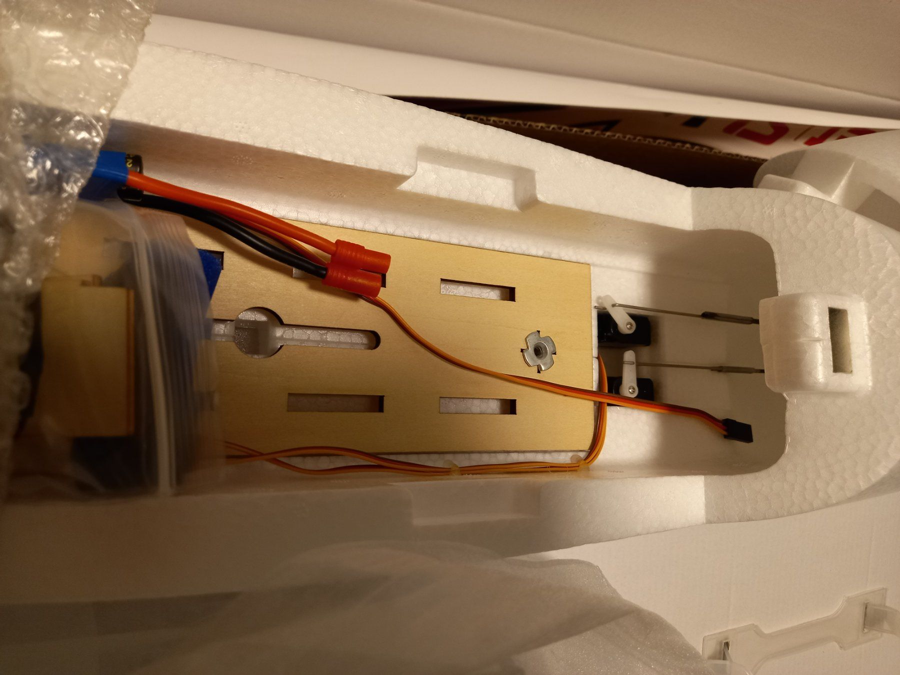 Graupner Modellismo RC: Elektromotormodell Graupner Hott Deluxe – Nuovo e nell'imballaggio originale da Spiez venduto da Harrier 5