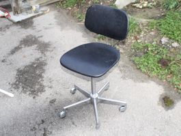 VINTAGE BÜROSTUHL SCHWARZ + CHROM SPINDELHÖHENVERSTELLUNG