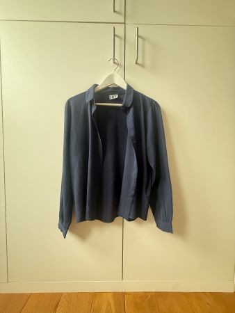 Blaue Bluse