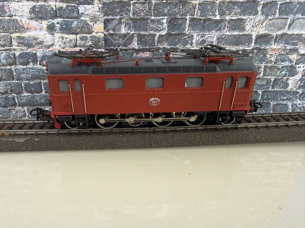 Märklin Modellini di ferrovie: Märklin HO Analog  – Usato da Altdorf UR venduto da modellbau-widmer 3