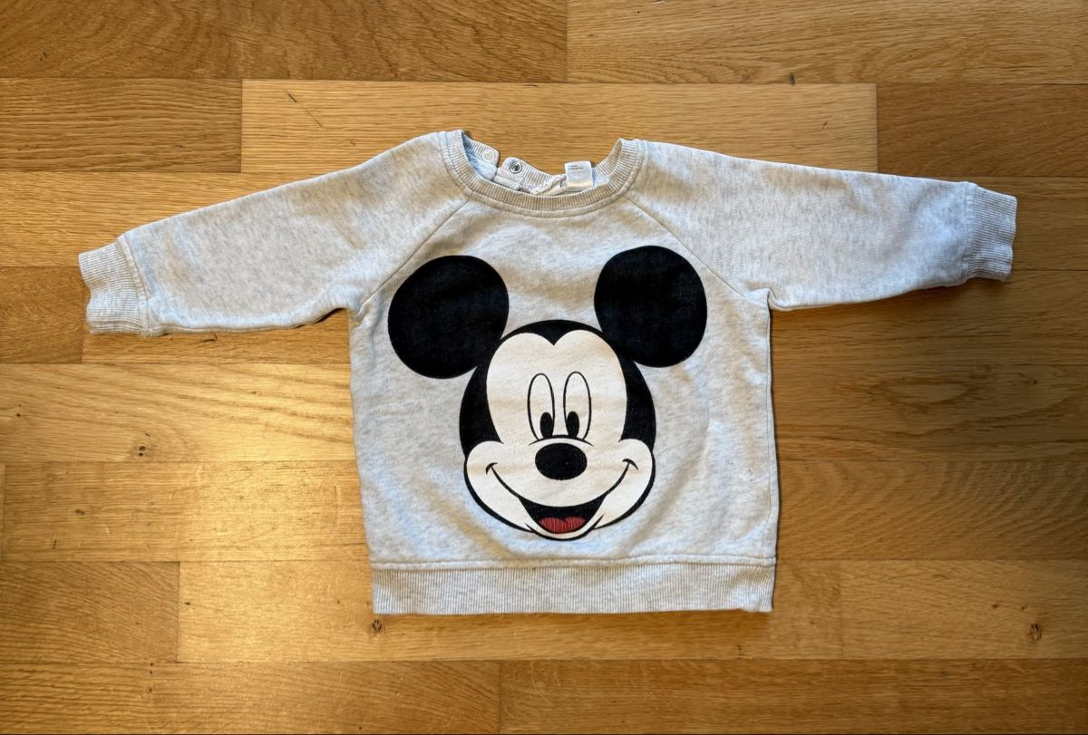 H&M Pullover & Sweatshirts: Micky Maus Pullover gr. 80 H&M – Gebraucht aus Seuzach von Eve87