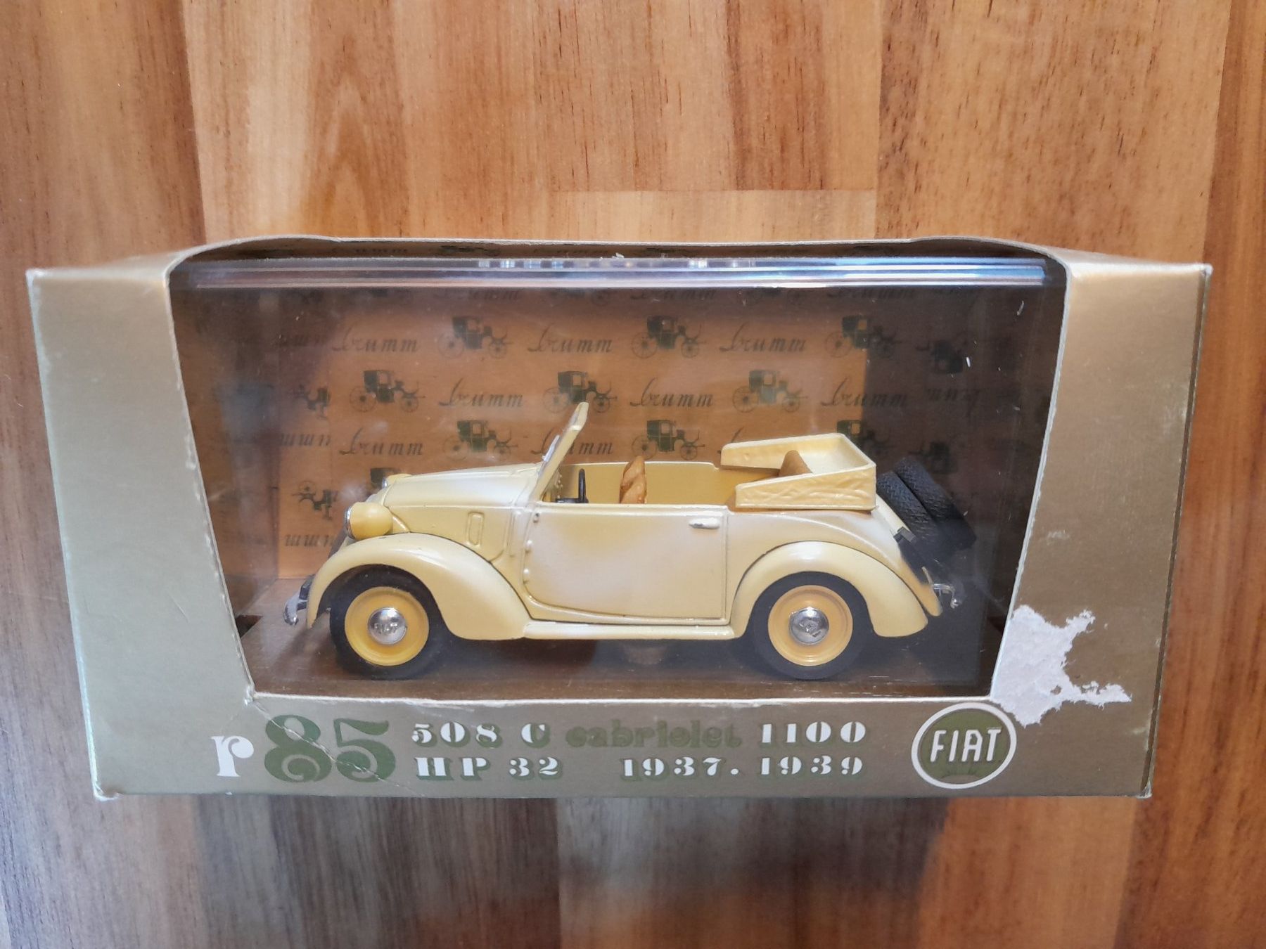 Fiat Modellini d'auto: Fiat Cabriolet Brumm (beige) – Usato da Sullens venduto da DPerrin