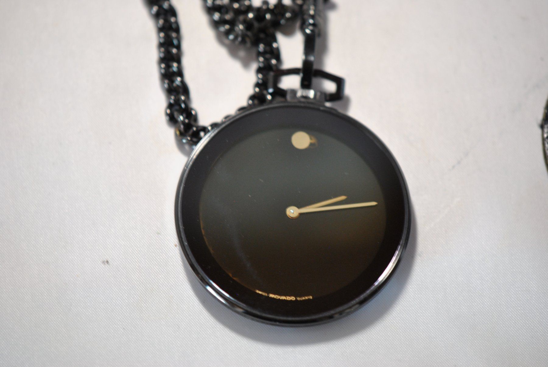 Movado Orologi: Movado Museums Watch mit Kette und Lederetui – Nuovo (secondo la descrizione) da Oberrohrdorf venduto da Sammler500 4