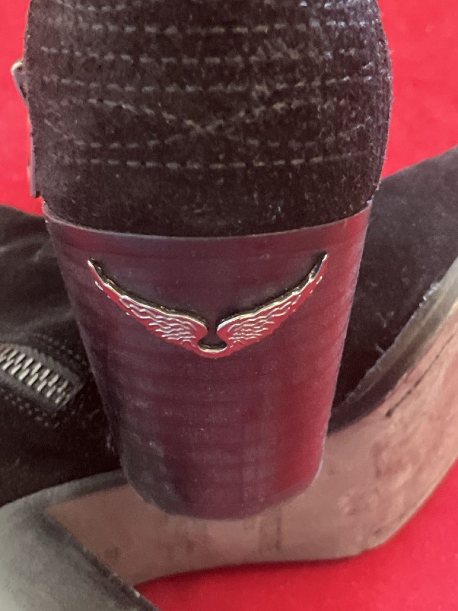 Damenschuhe: Zadid&Voltair Wildleder Stiefeletten, Grösse 38 – Gebraucht aus Muralto von jac_hkz5