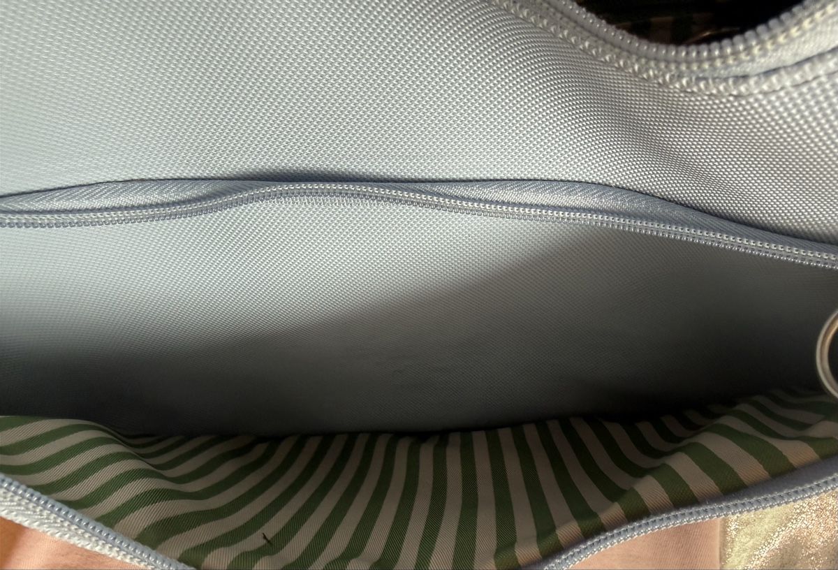 Lacoste Taschen: Sac Lacoste – Gebraucht aus Vésenaz von NORA1325