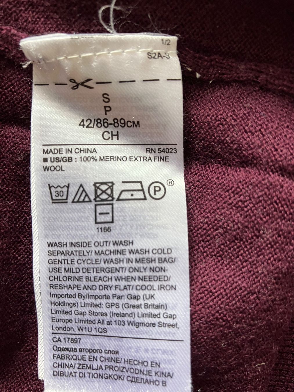 Gap Maglioni & Felpe: GAP Rollkragenpullover Bordeaux aus Merinowolle, Gr. S – Usato da Thalwil venduto da ansae17 2