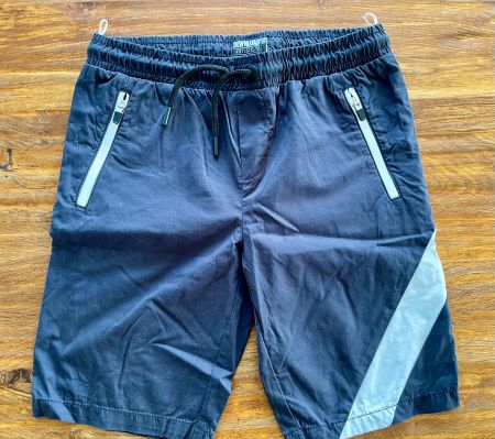 NEU: lässige, leichte Shorts Gr. 164