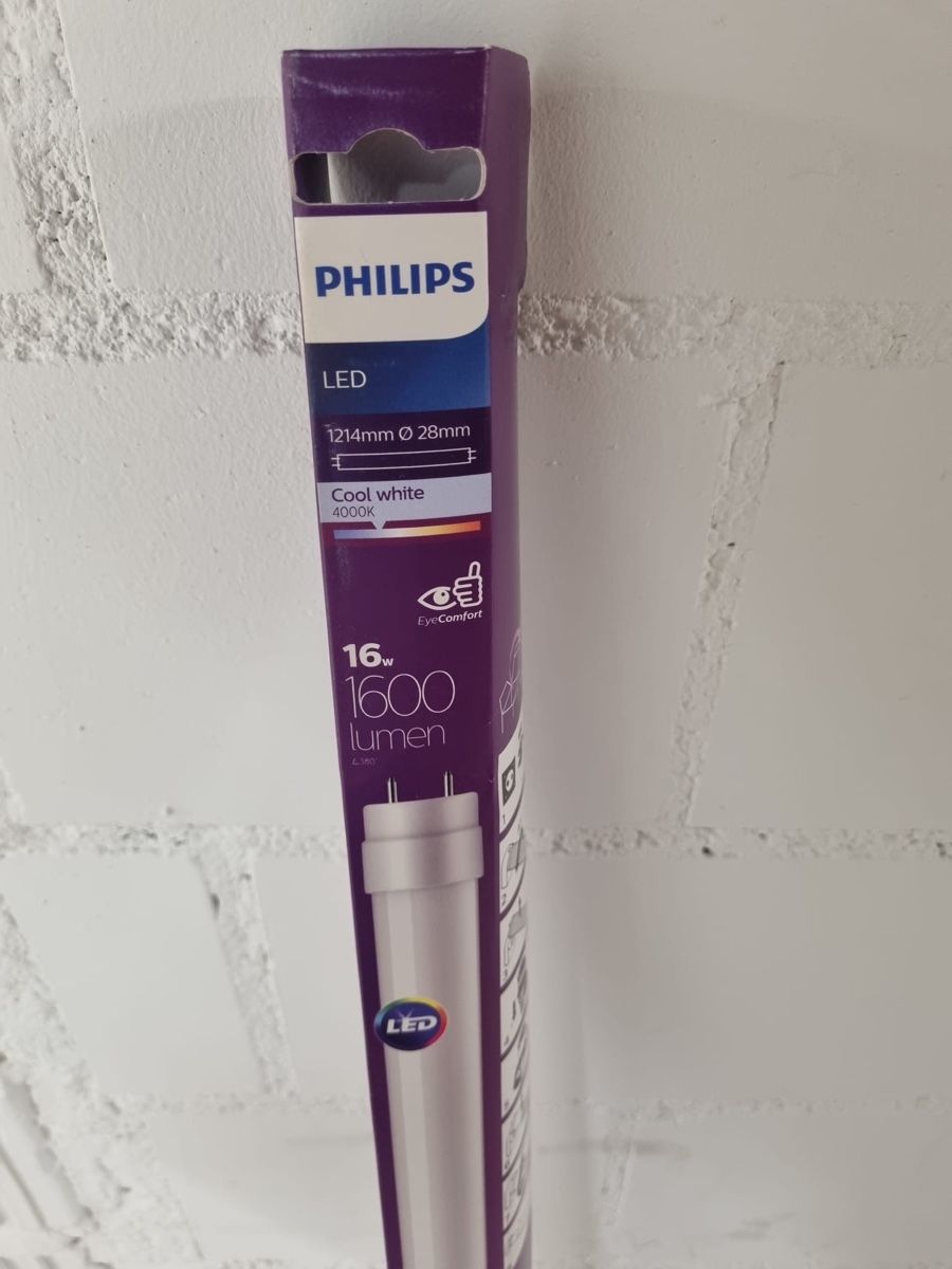 Philips Lampade: Philips LED Leuchtstoffröhre  – Nuovo e nell'imballaggio originale da Bern venduto da chr_y8f7 1
