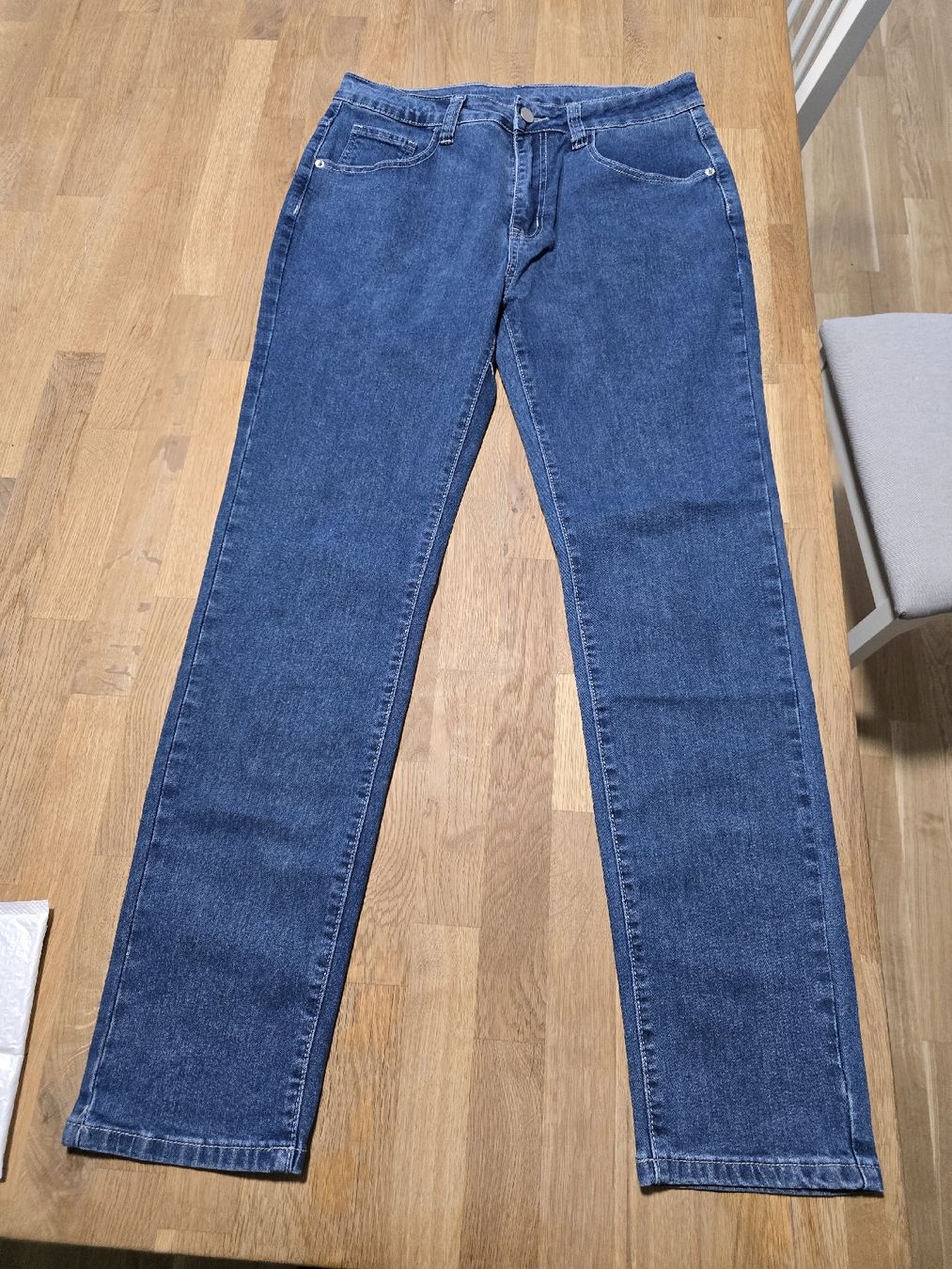 Jeans: Herrenjeans Grösse M Neu – Nuovo e nell'imballaggio originale da Emmenbrücke venduto da prisan_LU