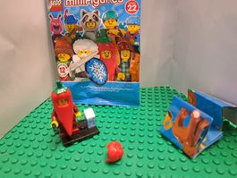 LEGO Minifigures 71032 Series 22 Chilli Costume Fan