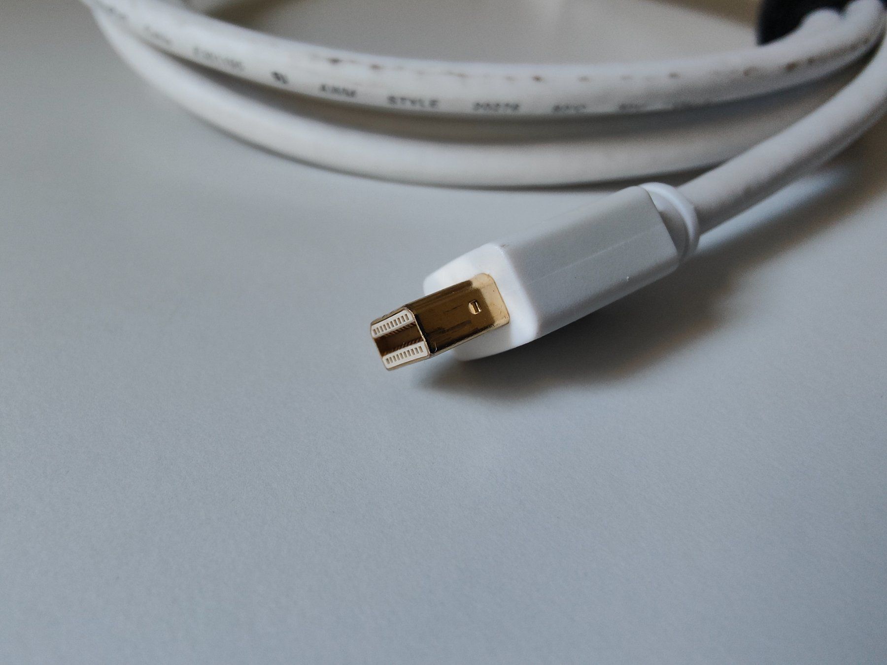 Cavi: Microsoft Surface Dock Bildschirm-Kabel – Usato da Winkel venduto da 89Q2DF3 1