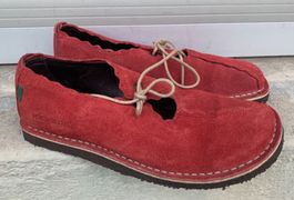 Superbes chaussures basses KICKERS 100%cuir/daim n.37