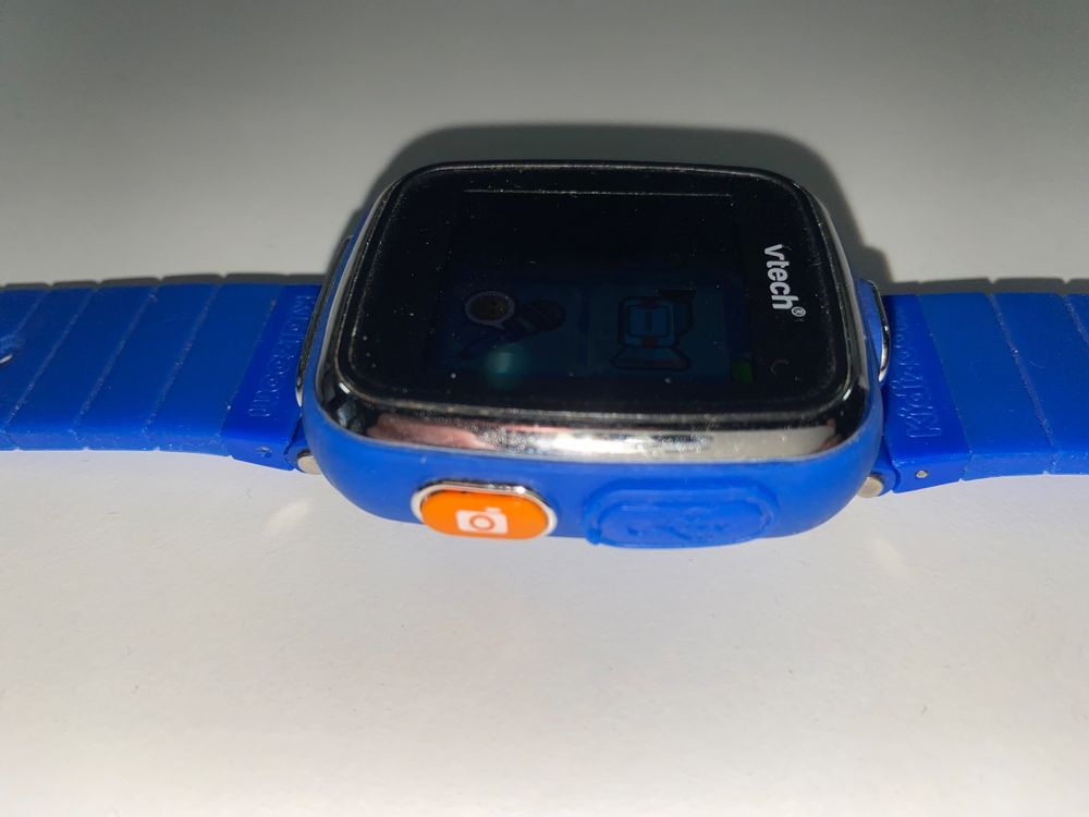 Vtech Smartwatch: Kidizoom Smartwatch | V-Tech | works ok incl. charge cable – D'occasion à Horgen par thesilverarrow