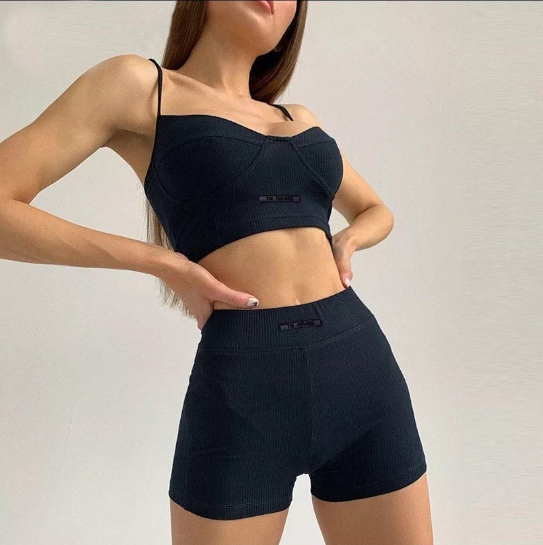 Lotti di vestiti: Sport set NEU – Nuovo (secondo la descrizione) da Bülach venduto da Recherchieren