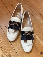 Tods Elegant Loafer Shoes