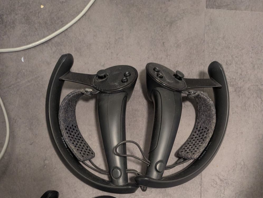 Valve Index Controller both (Gebraucht) in Sulgen für CHF 240 – mit ...