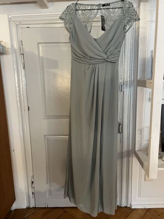 Neues, elegantes Abendkleid mit Spitze, Grösse 38