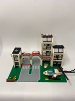 LEGO System Polizeistation 6332 mit Helikopter