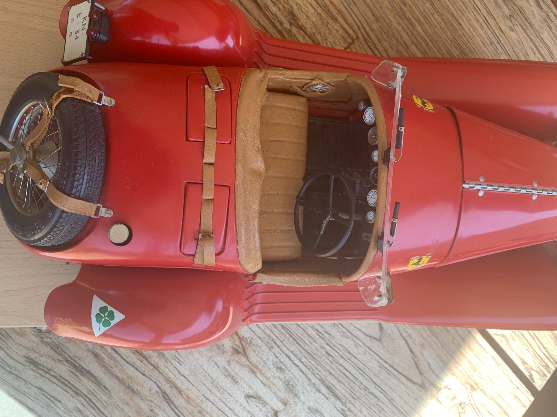 Alfa Romeo Modellini d'auto: Metallmodellauto rot Ferrari Alfa Romeo – Usato da Sisseln AG venduto da twing63 5