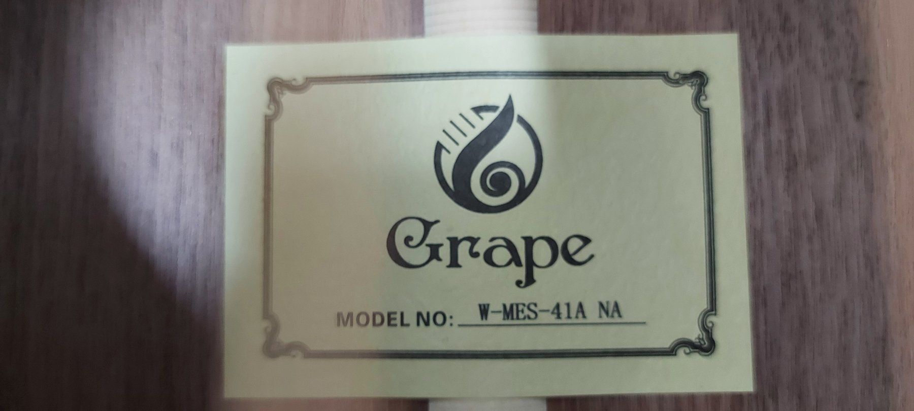 Strumenti musicali: Western-Akustisch gitarre grape W-MES 41A NA – Nuovo (secondo la descrizione) da Glattbrugg venduto da Swissmusik 4
