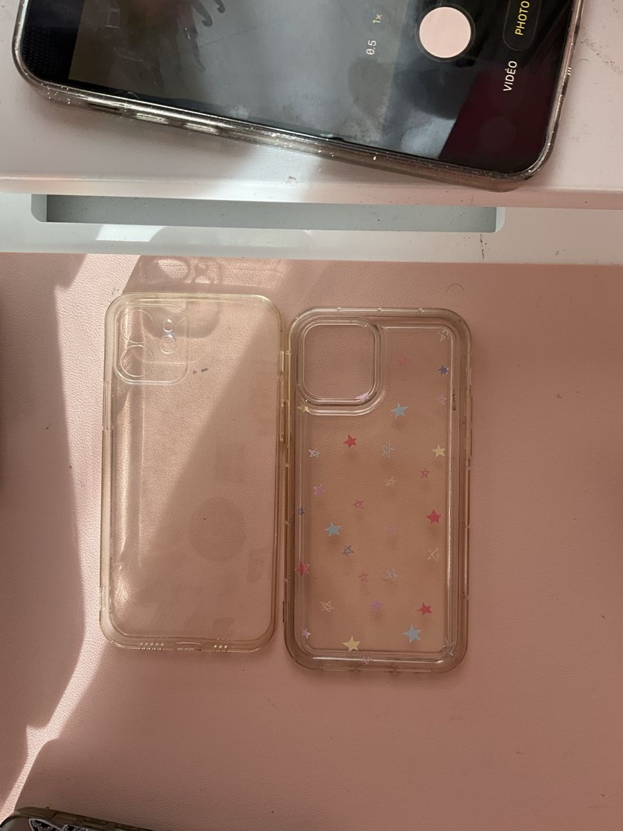 Apple Cover & Protezioni schermo: Lot de coques et verres de protection IPhone 12 – Usato da Lavigny venduto da Lea_9rxv 3