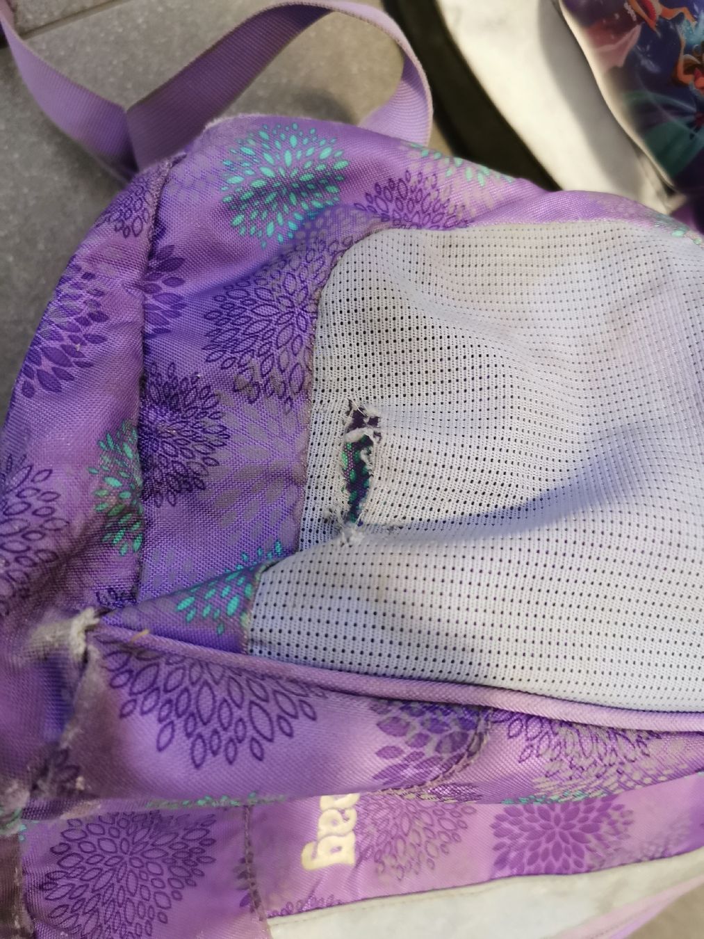 Ergobag Kindertaschen: Ergobag Schultasche lila Blumenmuster – Gebraucht aus Richenthal von Angel_28 6