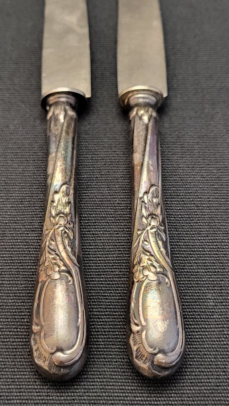 Couverts: 2 kleine Messer – D'occasion à Basel par spinne02
