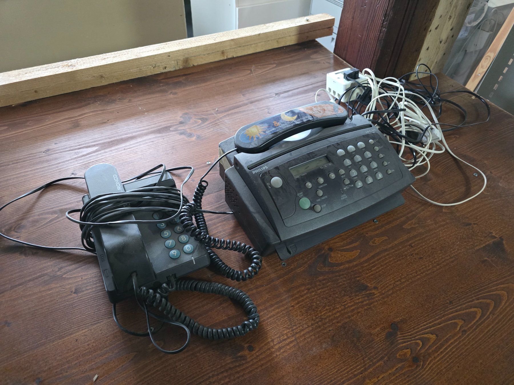 Telefone: 2x Old School Festnetz Telefone ab 1.- – Gebraucht aus KRINAU von Mio_Liqstyle 5