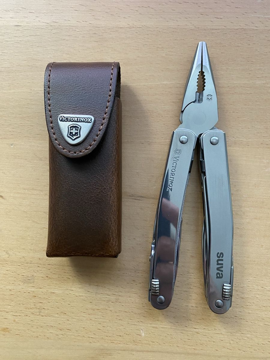 Victorinox Coltelli tascabile: Victorinox SwissTool – Nuovo e nell'imballaggio originale da Hombrechtikon venduto da Loollaan 1