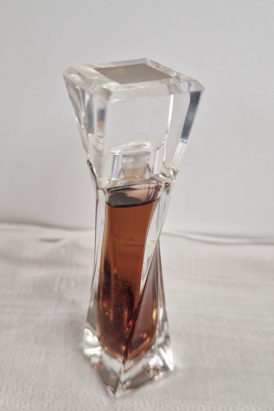 Profumi & Eau de Toilette: HYPNOSE MINIATUR PARFÜM – Usato da Bilten venduto da Mic2022