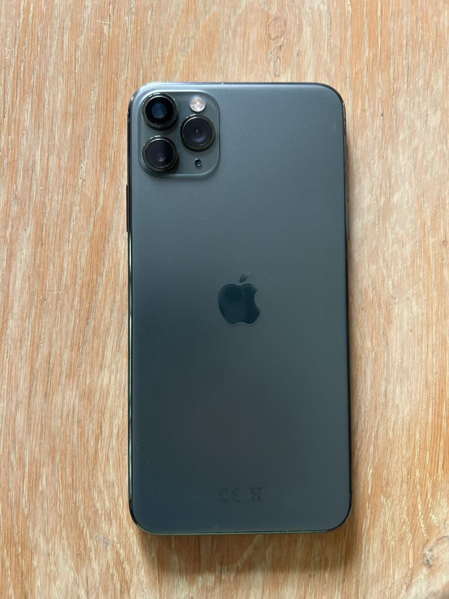 Apple Portables: iPhone 11 Pro Max – D'occasion à Genève par ell_zc8m