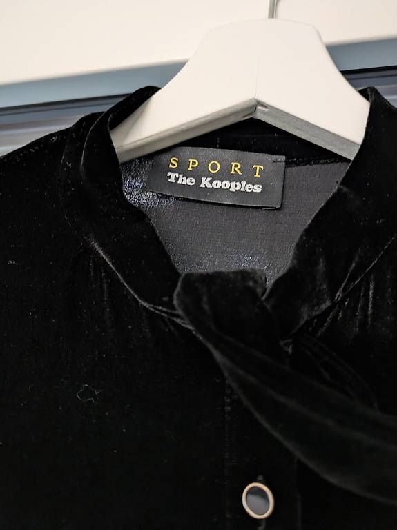 Vestiti: Kooples Samtkleid Paris - Elegant und zeitlos – Usato da Sarnen venduto da k_d_j8gq 1