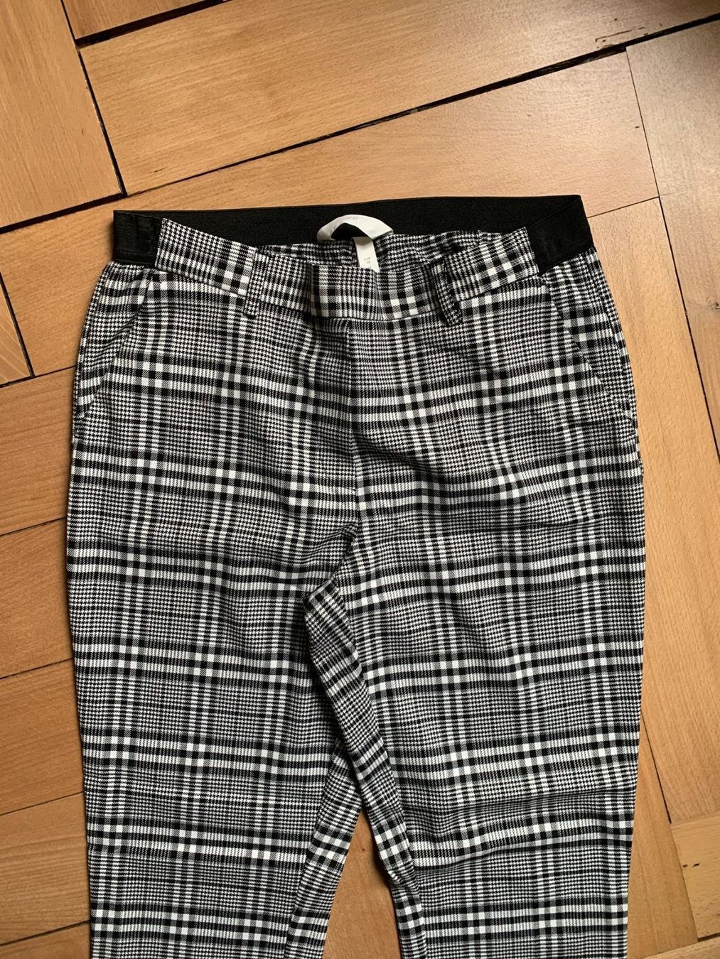 H&M Pantaloni: Hose schwarz-weiss kariert - 38 – Usato da Zürich venduto da Diazaio 1