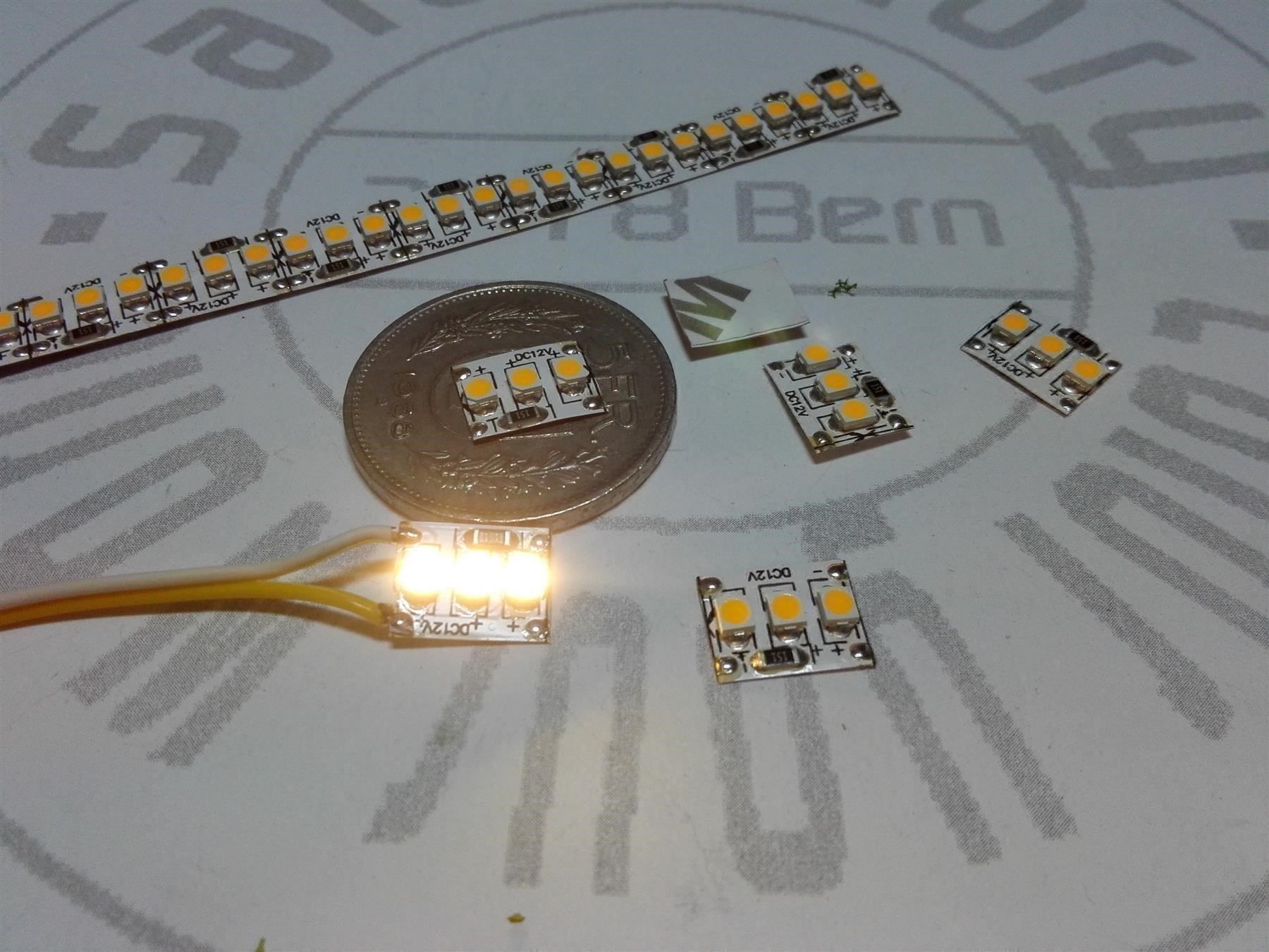 Componenti elettronici: LED-Streifen MINI 10Stk, warmweiss 12V – Nuovo (secondo la descrizione) da Luzern venduto da Salefactory