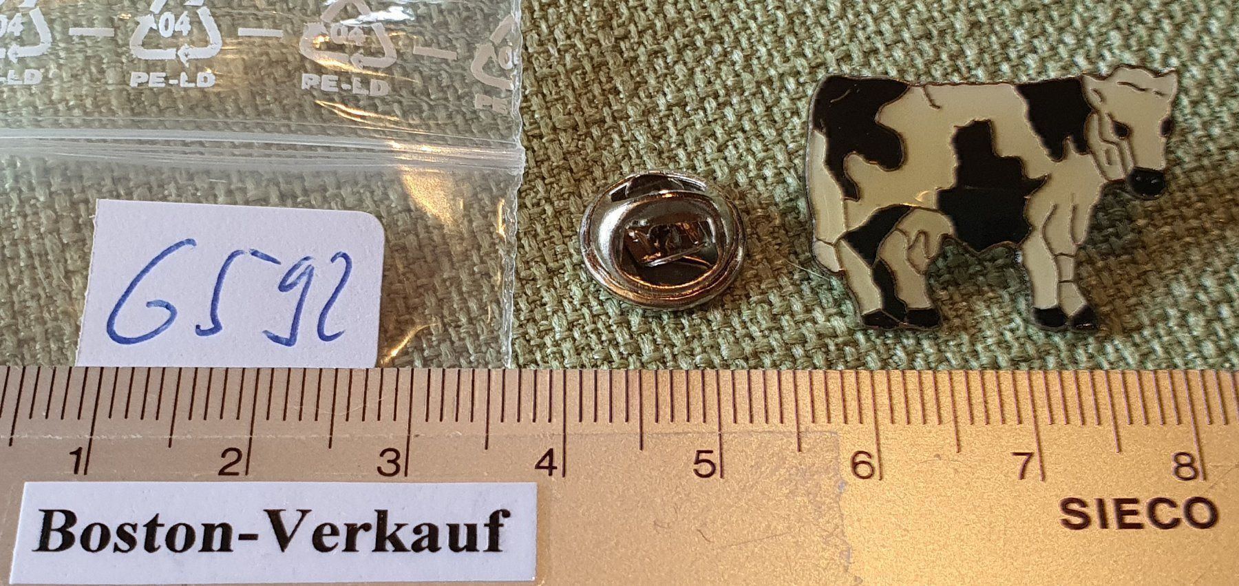 Plaketten & Abzeichen: G592 - Pin Kuh Cow – Gebraucht aus Reinach BL von Boston-Verkauf 1