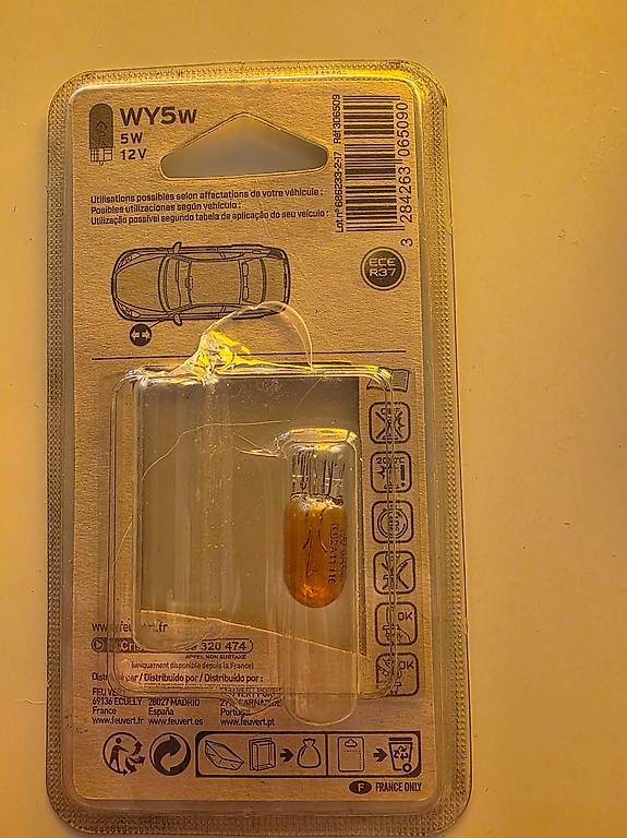 Alle Autoersatzteile: Ampoules H4 et WY5w – Neu und originalverpackt aus Versoix von Leana8 3