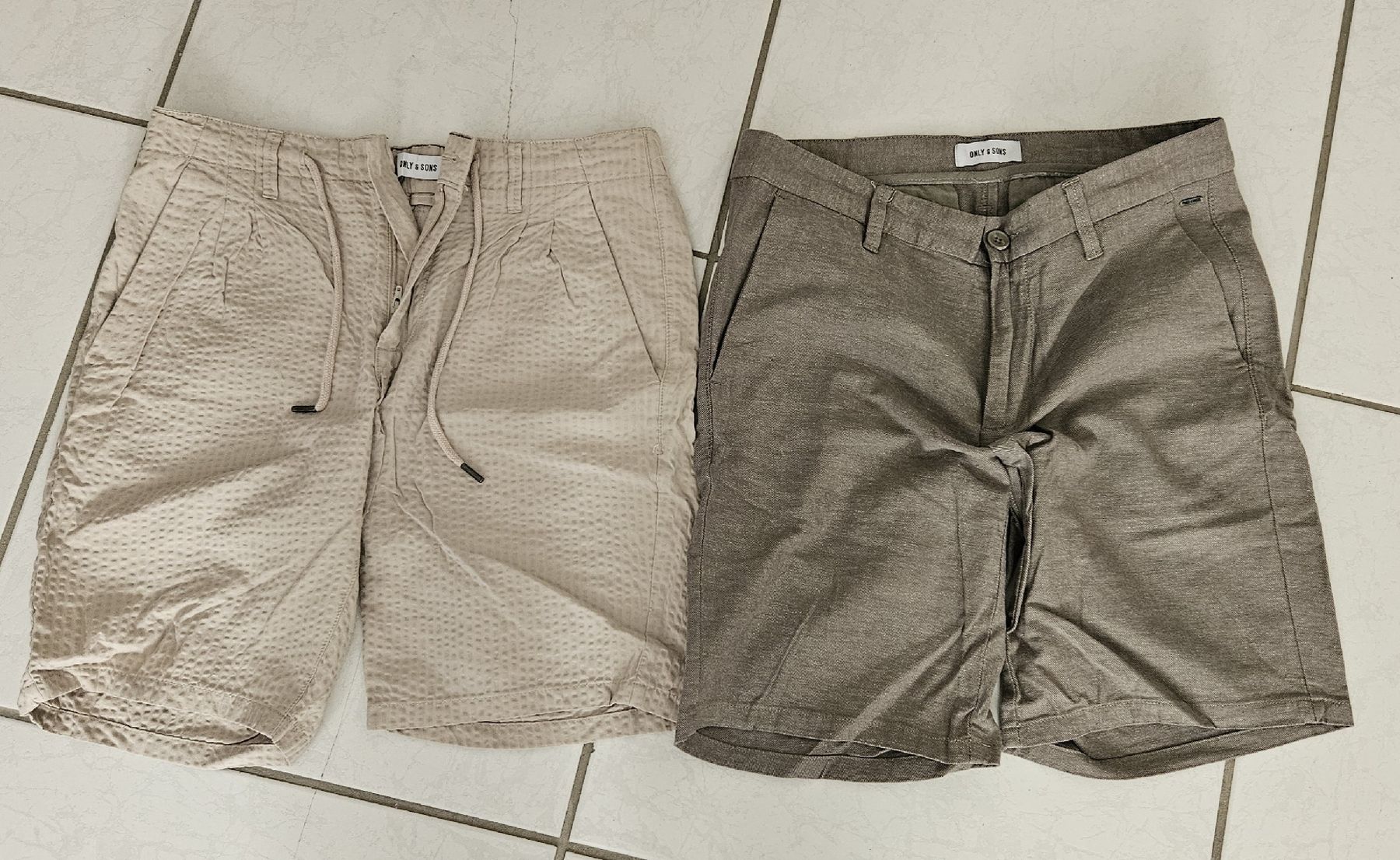 Only Pantaloni: Shorts gr. M – Nuovo (secondo la descrizione) da Wohlen AG venduto da france19m